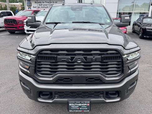 Used 2025 RAM 2500 Big Horn AWD/4WD image 2