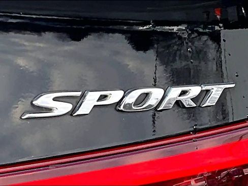 Used 2023 Honda Civic Sport image 7