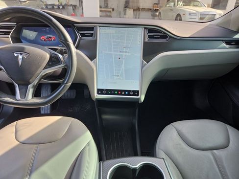 Used 2016 Tesla Model S 70 RWD image 9