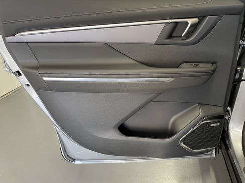 New 2026 Buick Enclave Sport Touring w/ Power Package image 11