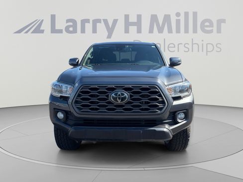 Used 2021 Toyota Tacoma TRD Off-Road AWD/4WD image 4