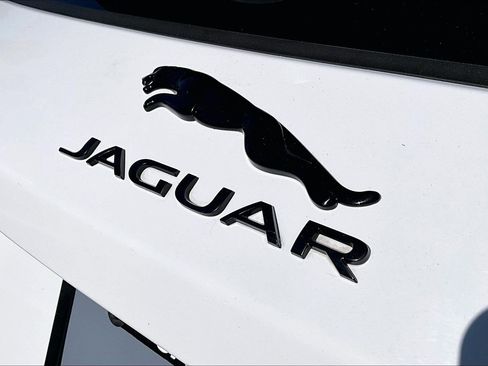 Used 2025 Jaguar F-PACE R-Dynamic S image 32