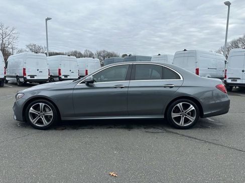 Used 2020 Mercedes-Benz E 350 4MATIC Sedan image 4