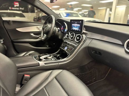 Used 2018 Mercedes-Benz C 300 Sedan image 18