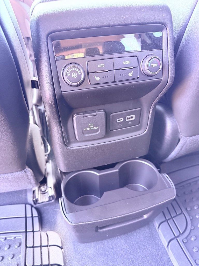 Used 2023 GMC Acadia SLT w/ Elevation Edition FWD image 37