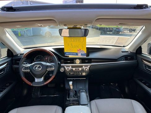 Used 2017 Lexus ES 350 image 49