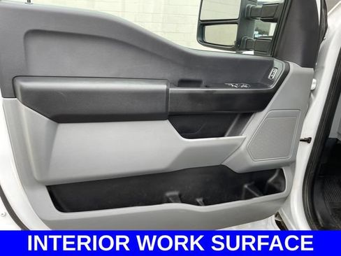 Used 2023 Ford F250 XL w/ Snow Plow/Camper Package AWD/4WD image 7