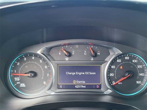 Used 2023 Chevrolet Traverse LT image 27