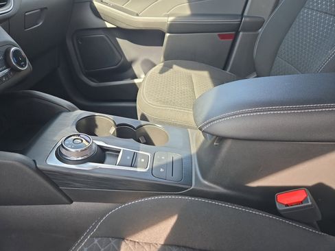 Used 2023 Ford Escape Active AWD/4WD image 22