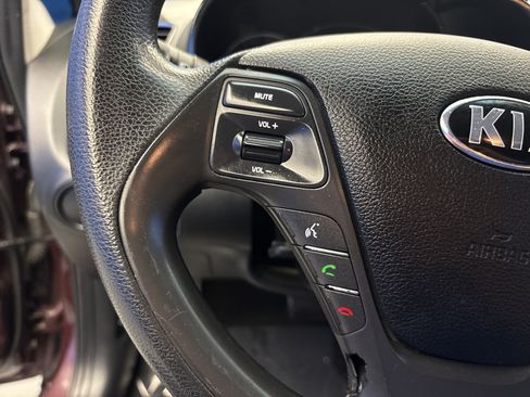 Used 2017 Kia Forte LX FWD image 14