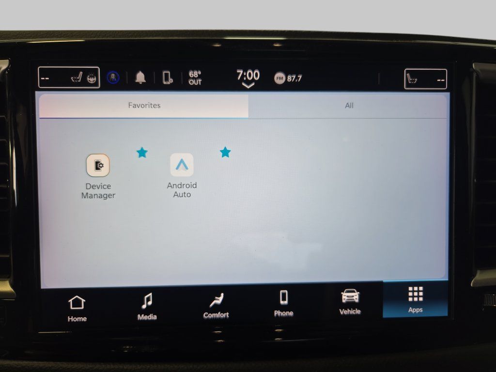 Used 2024 Chrysler Pacifica Touring-L FWD image 26