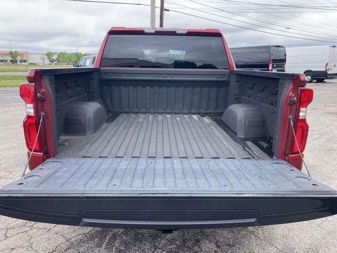 Used 2020 Chevrolet Silverado 1500 Custom w/ Custom Value Package AWD/4WD image 14