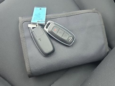 Certified 2023 Nissan Rogue S image 13