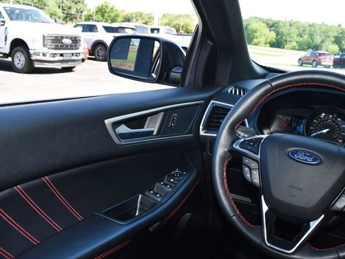 Used 2024 Ford Edge ST-Line AWD/4WD image 18