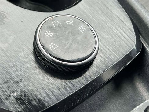 Used 2021 Nissan Rogue S image 26