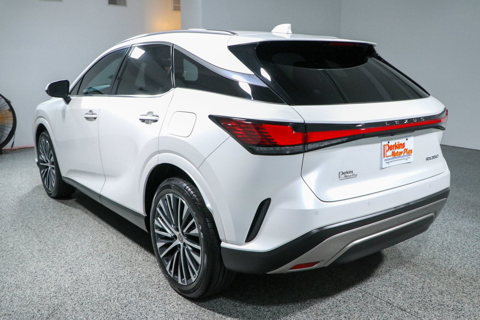 Used 2023 Lexus RX 350 Premium Plus w/ Cold Area Package FWD image 9