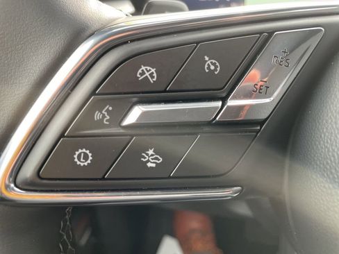 Used 2025 Buick Enclave Preferred image 19