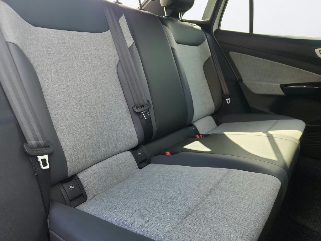 Certified 2023 Volkswagen ID.4 Pro AWD/4WD image 26