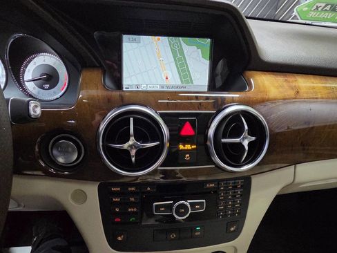 Used 2015 Mercedes-Benz GLK 350 2WD image 22