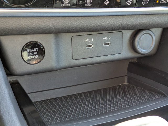 Used 2025 Nissan Rogue SV FWD image 24
