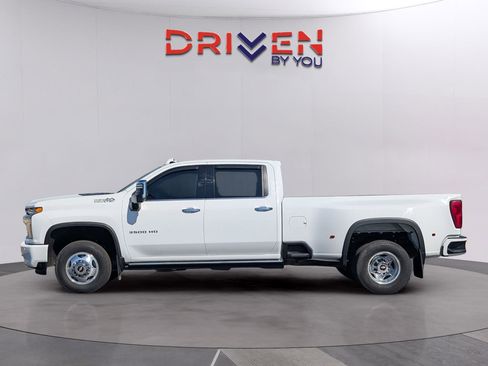 Used 2022 Chevrolet Silverado 3500 High Country image 2