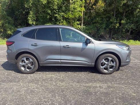 Used 2024 Ford Escape ST-Line w/ Tech Pack #1 AWD/4WD image 9