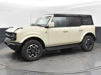 Used 2025 Ford Bronco Outer Banks video 1