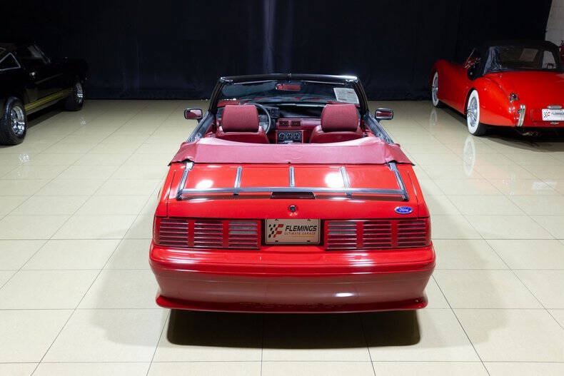 Used 1989 Ford Mustang GT RWD image 16
