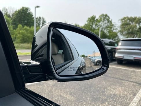 Used 2022 BMW X6 M50i w/ Executive Package AWD/4WD image 23