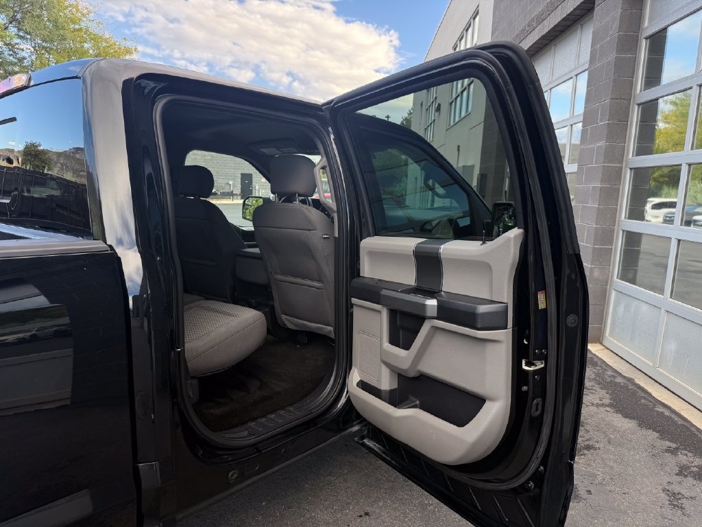Used 2018 Ford F150 XLT w/ Equipment Group 302A Luxury AWD/4WD image 36