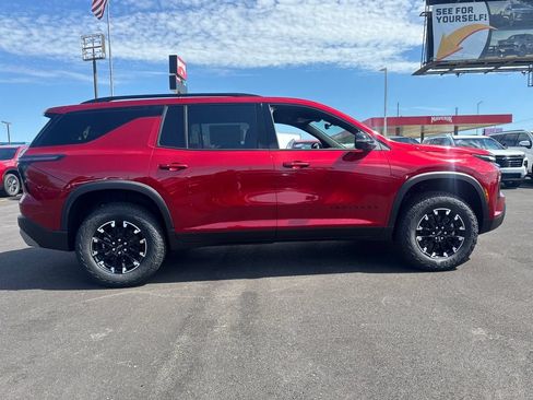 New 2026 Chevrolet Traverse Z71 w/ Driver Confidence Package AWD/4WD image 8