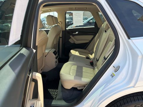 Used 2018 Audi Q5 2.0T Premium Plus w/ Premium Plus Package AWD/4WD image 29
