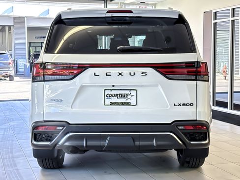 Used 2026 Lexus LX 600 F Sport w/ Accessory Package (Z1) AWD/4WD image 5