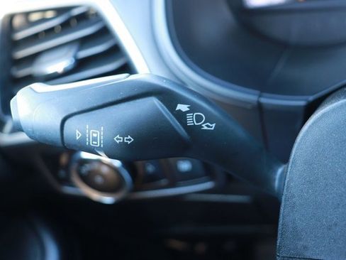 Used 2023 Ford Edge SEL image 22