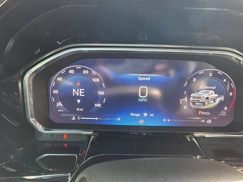 New 2026 Chevrolet Silverado 2500 ZR2 AWD/4WD image 38