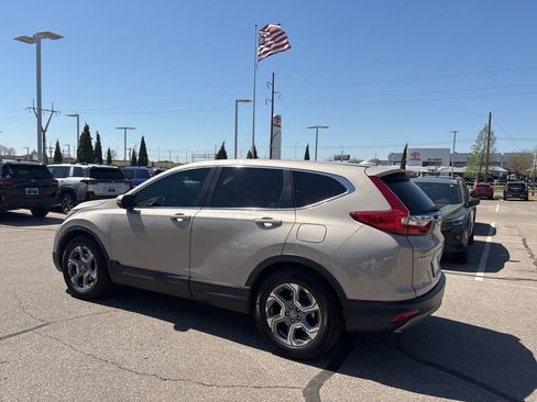 Used 2019 Honda CR-V EX-L image 6
