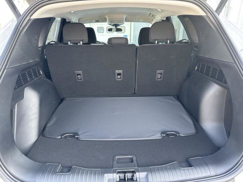 New 2025 Ford Escape PHEV image 10