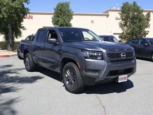 New 2026 Nissan Frontier SV w/ Tow Package image 2