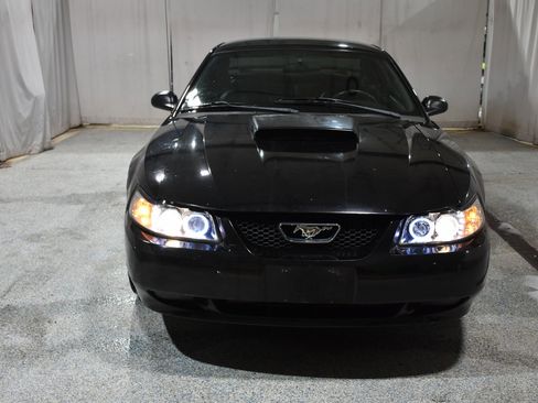Used 2002 Ford Mustang GT image 3