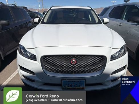Used 2017 Jaguar F-PACE Prestige AWD/4WD image 2
