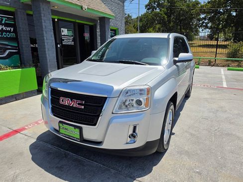 Used 2014 GMC Terrain SLE FWD image 3