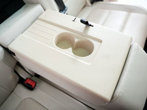 Used 2015 Volkswagen Tiguan SEL image 38