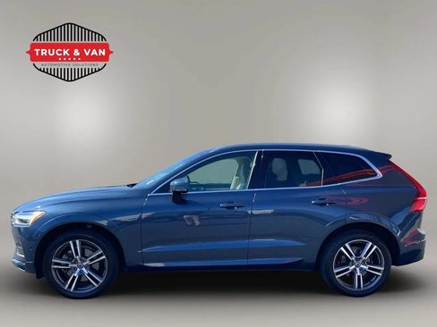Used 2018 Volvo XC60 T6 Momentum w/ Convenience Package AWD/4WD image 3