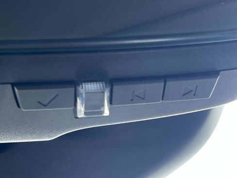 Used 2022 Cadillac Escalade ESV Sport Platinum RWD image 40