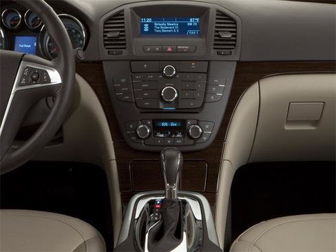 Used 2011 Buick Regal CXL w/ RL5 Preferred Equipment Group FWD image 32