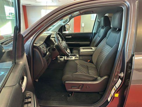 Certified 2018 Toyota Tundra SR5 w/ TRD Off Road Package AWD/4WD image 10