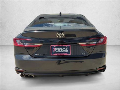 Certified 2025 Toyota Camry SE FWD image 7