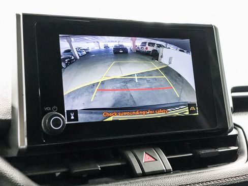 Certified 2024 Toyota RAV4 XLE FWD image 24