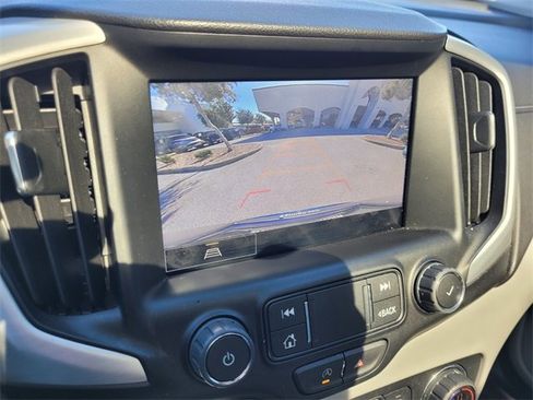 Certified 2022 GMC Terrain SLT w/ Infotainment Package II image 34