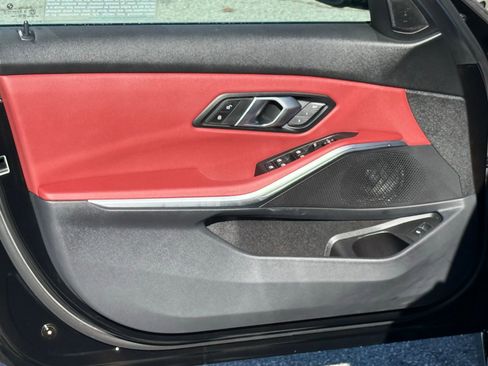 Used 2025 BMW 330i 330i w/ Convenience Package image 20